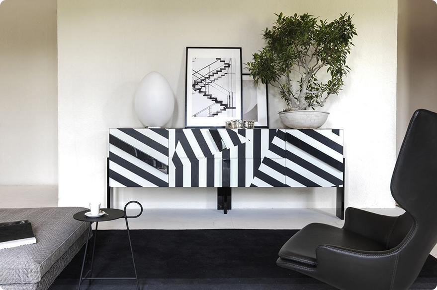 Sideboards and cabinets